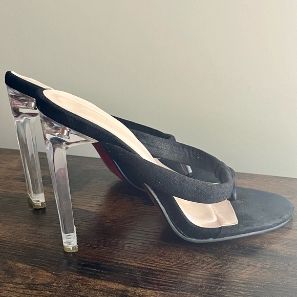 •SOLD•| Christian Louboutin| Vintage Black Red Bottom Glass 4” Sandals Size 38/8 - Picture 3 of 14